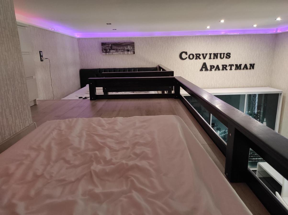 Corvinus Apartman Budapeste Exterior foto