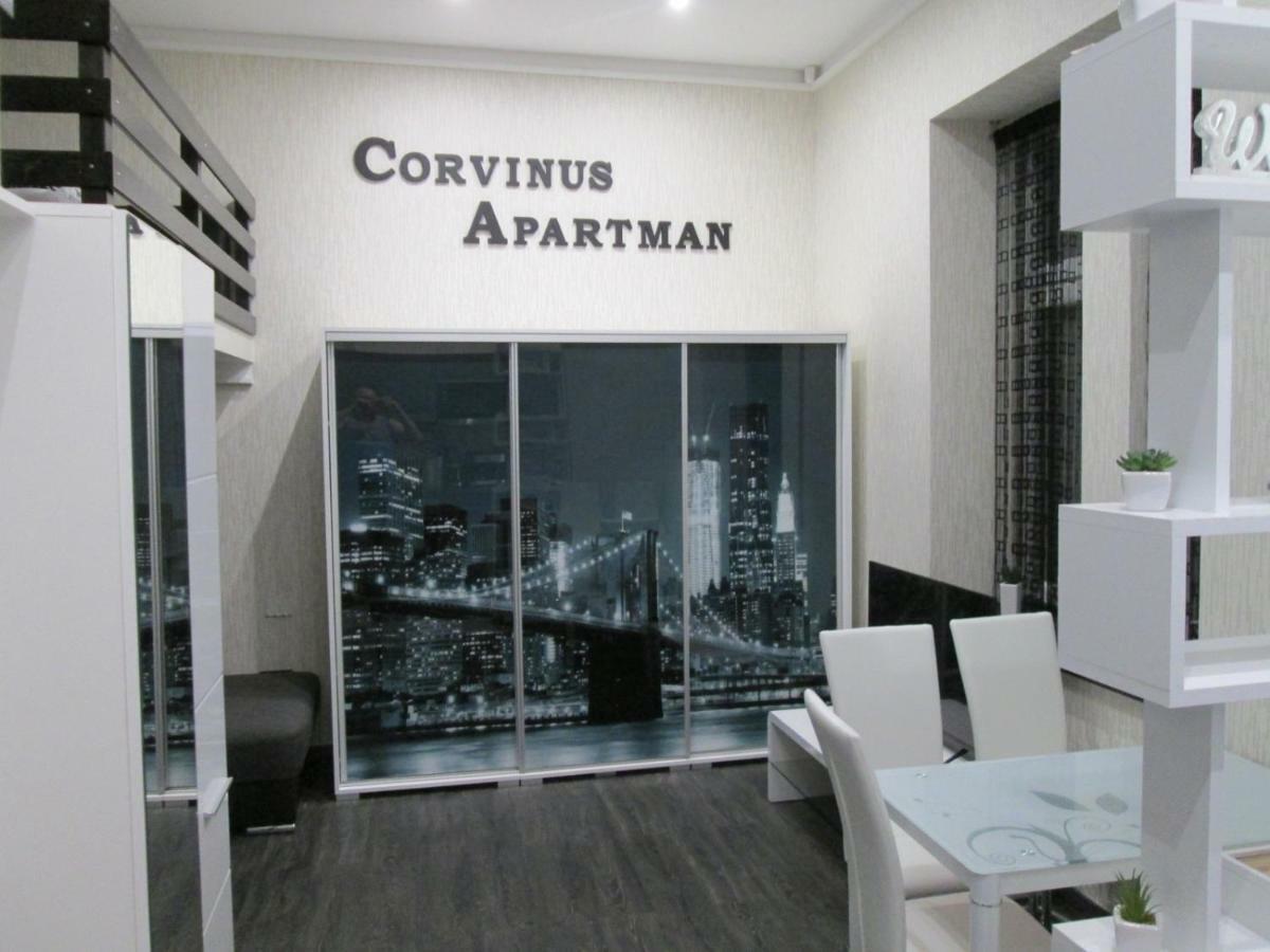 Corvinus Apartman Budapeste Exterior foto
