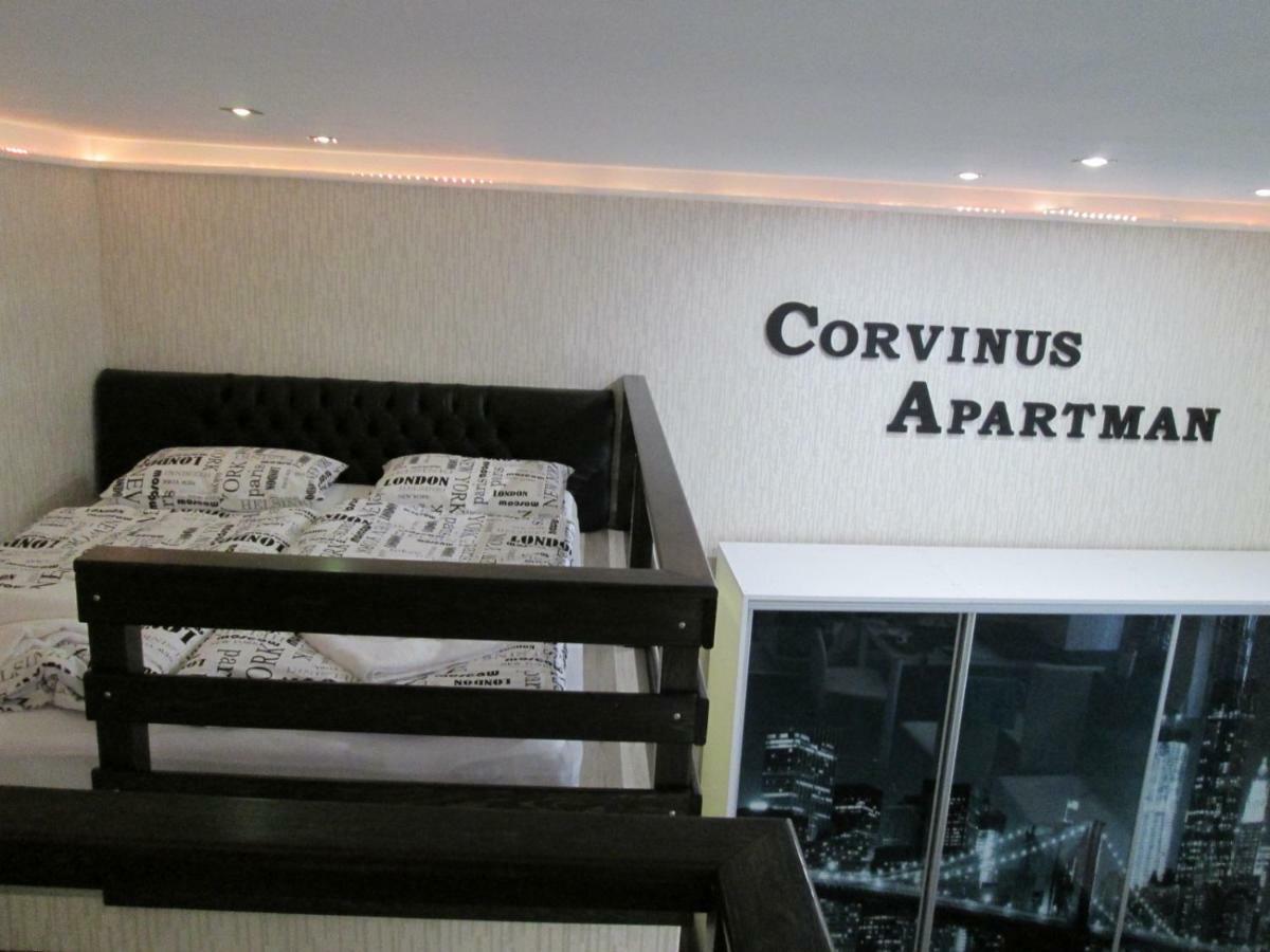Corvinus Apartman Budapeste Exterior foto